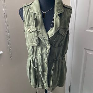 Army green vest
